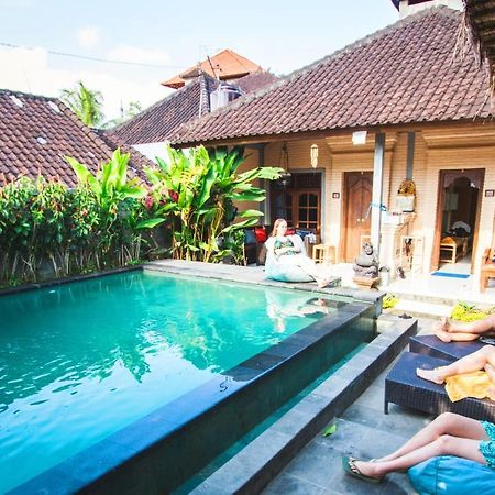 Хостел The Wayan House Убуд Экстерьер фото